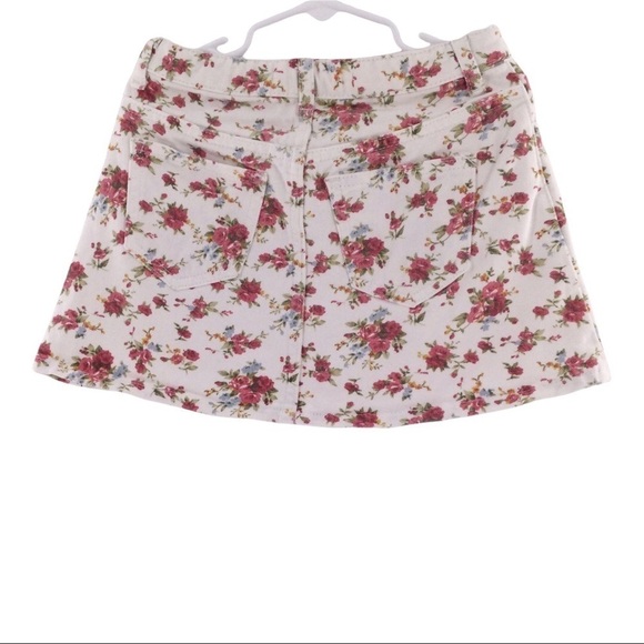 ZARA Girls Rosey Floral White Skirt - Picture 2 of 6